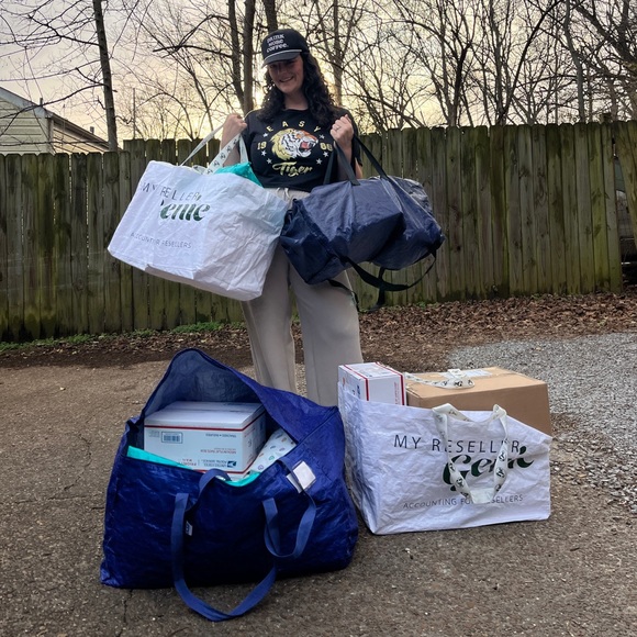 SHOW SCHEDULE! - Picture 3 of 17